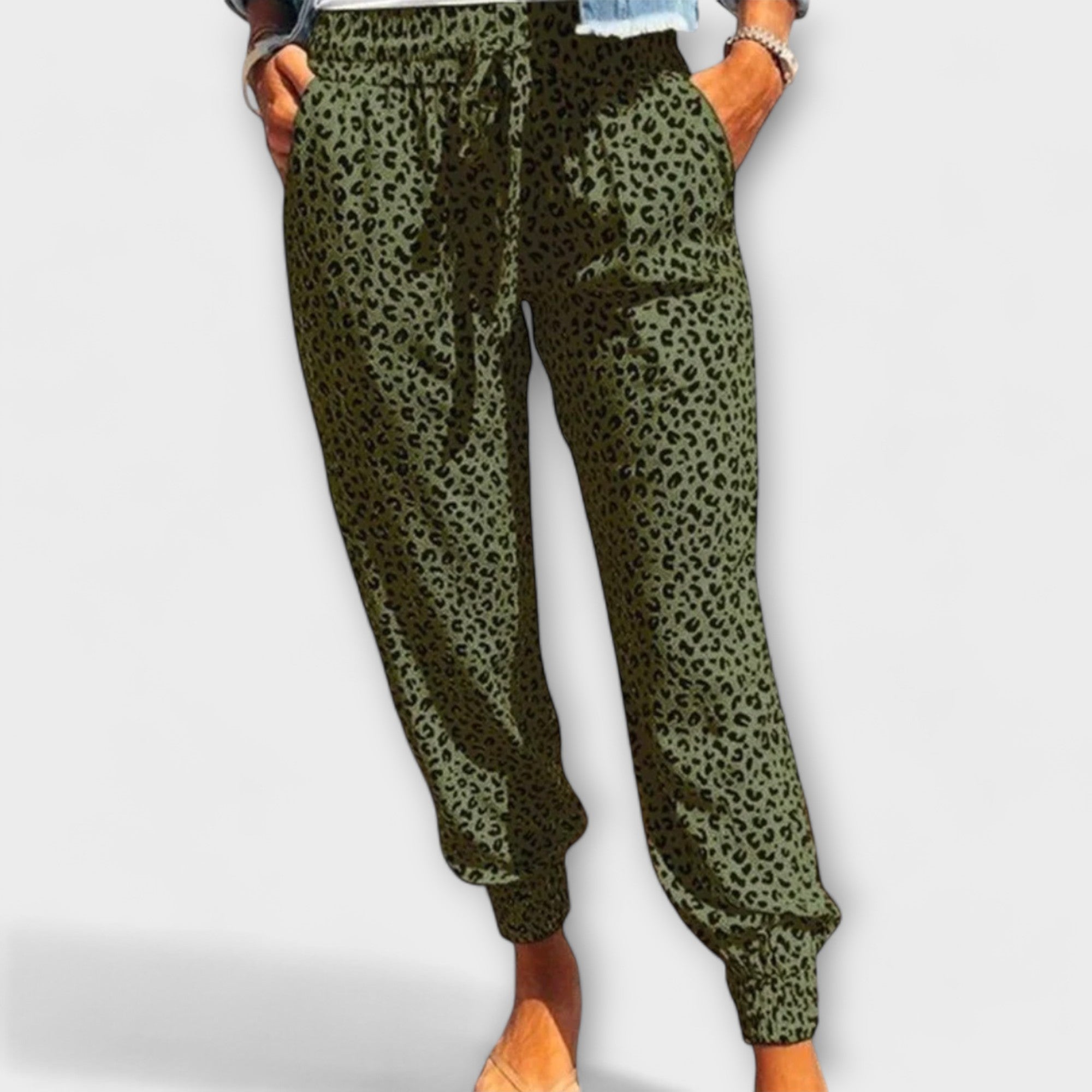 Feli | Wide-leg pants with flared legs